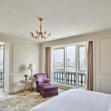 Four Seasons Cairo At The First Residence Giza Dış mekan fotoğraf A bedroom at the hotel