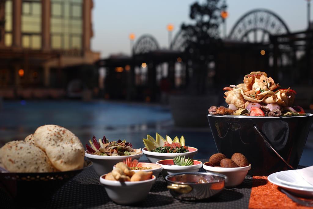 Four Seasons Cairo At The First Residence Giza Dış mekan fotoğraf Meze